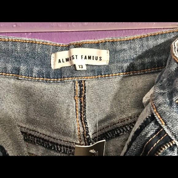 Almost Famous Vintage Mom Jeans - Picture 6 of 7